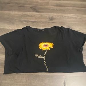 Black and sunflower T-shirt
